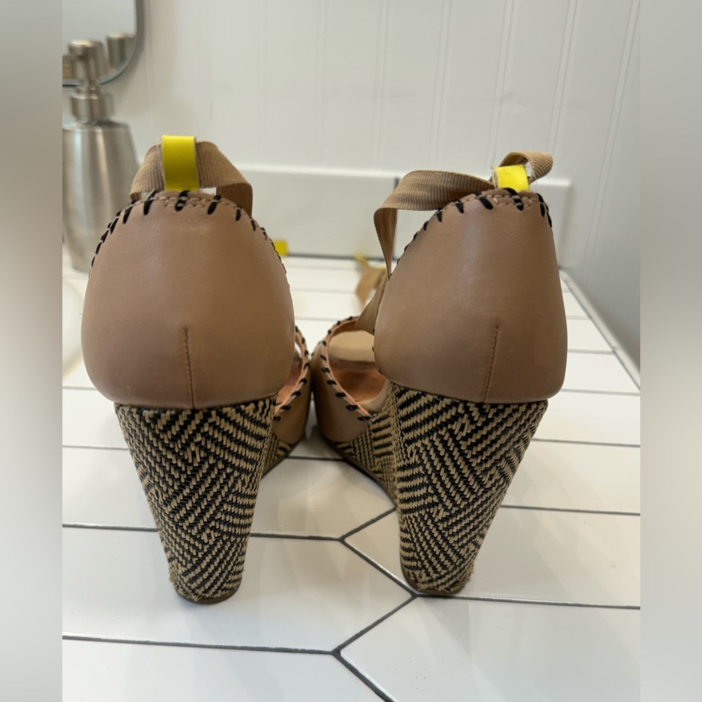 Seychelles Wedge Sandals Size 9 - Picture 3 of 5
